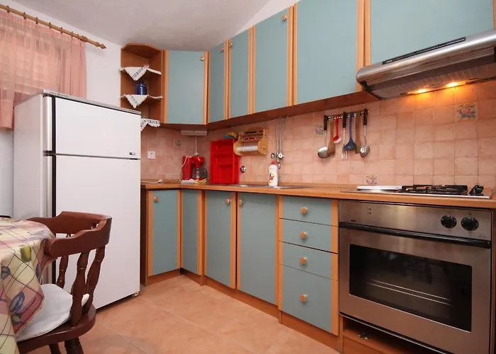 With Parking Space Starigrad, Paklenica - 6585 *