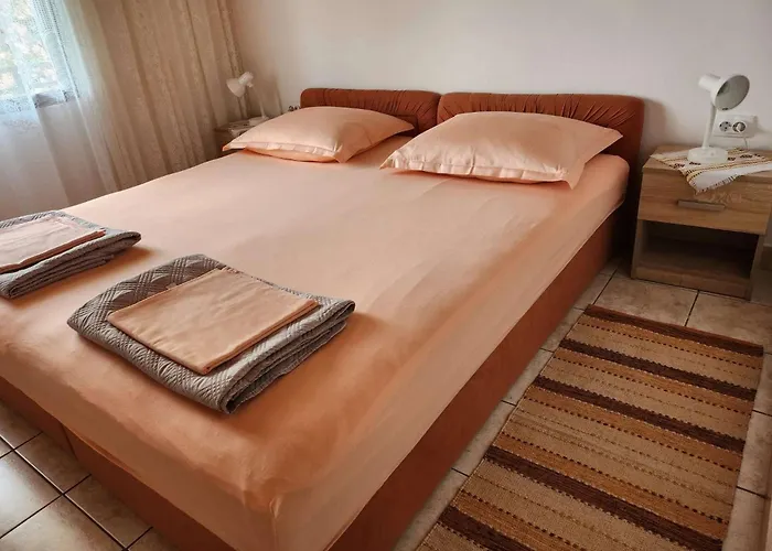 Apartman With Parking Space Starigrad, Paklenica - 6585